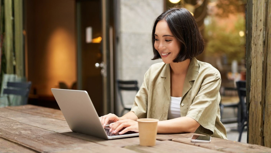 Creating Comfort Through Smart Café Design for Work-from-Café Spaces