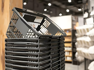 Retail Equipment & Accessories